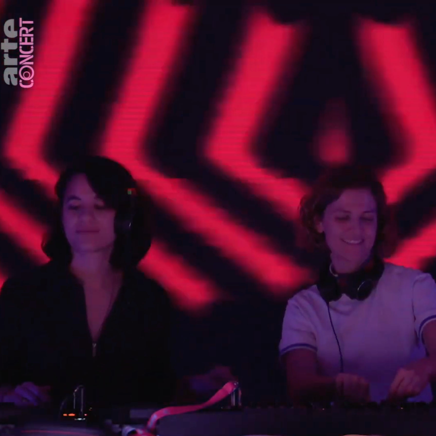 Caleesi & Kreis Arte Concert Chat with a DJ Livestream Set Video Youtube ARD rbb 